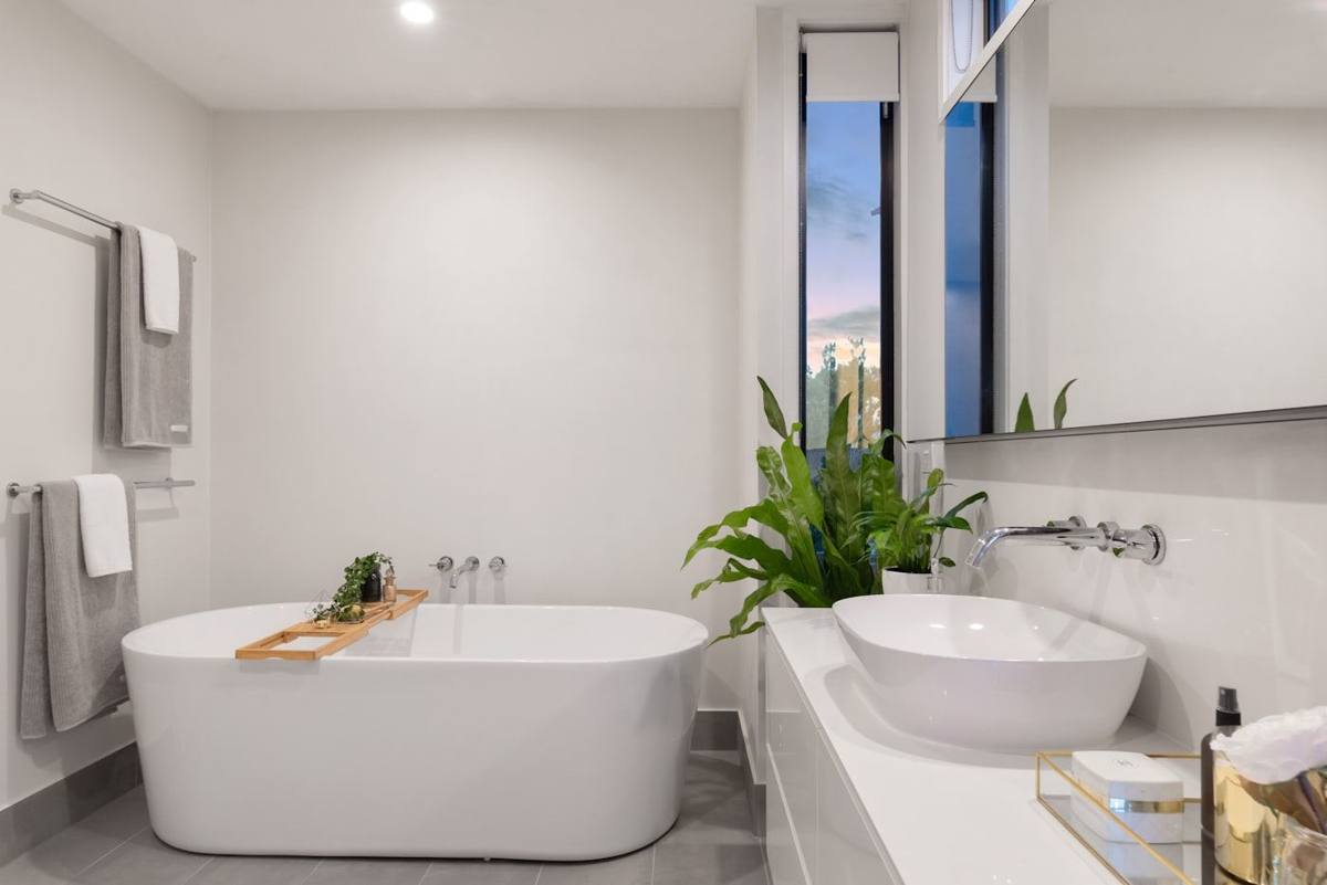 Shower tile